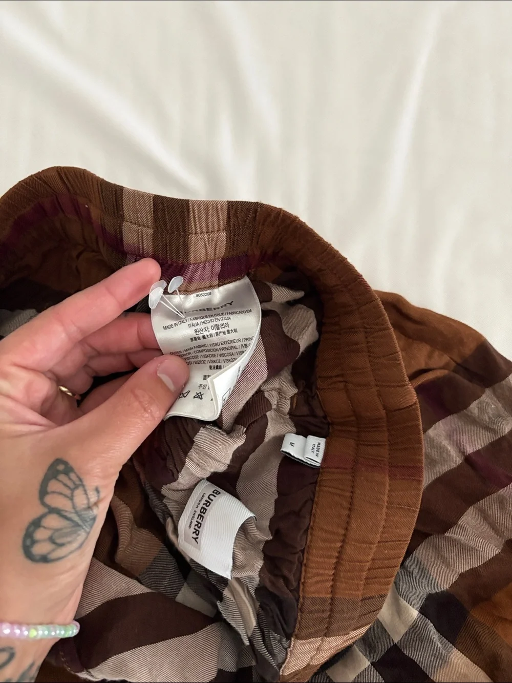 AUTHENTIC never worn Burberry Plaid Men’s Light weight shorts